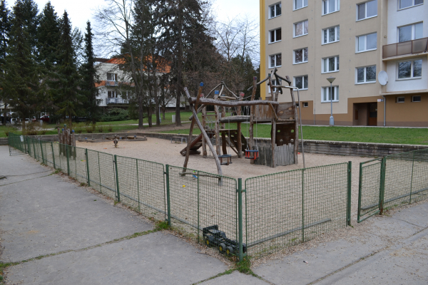 Uzavření dětského hřiště ul. Absolonova